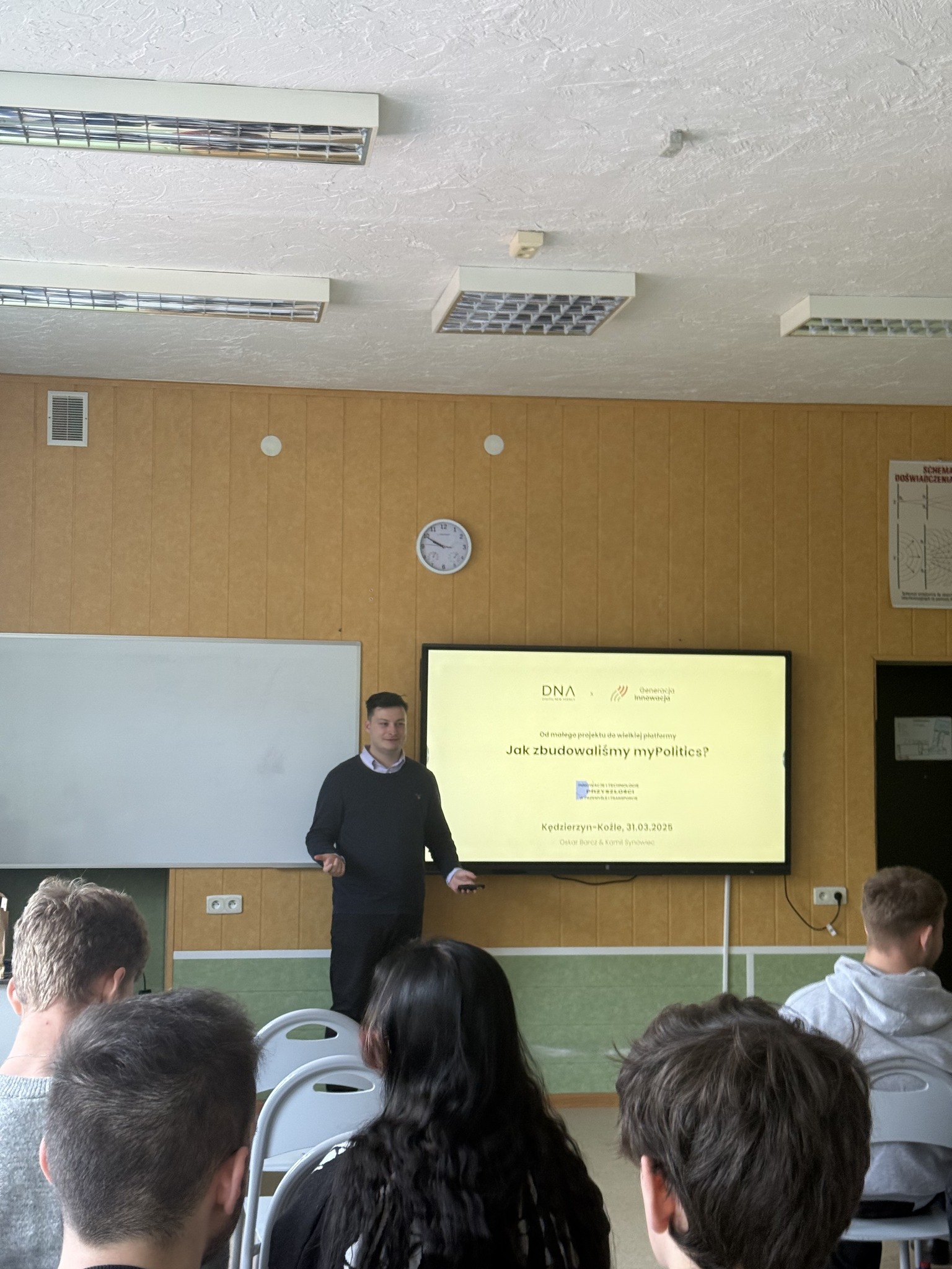 Konferencja Innowacje i Technologie Przyszłości - prezentacja "Jak zbudowaliśmy myPolitics" photo 1