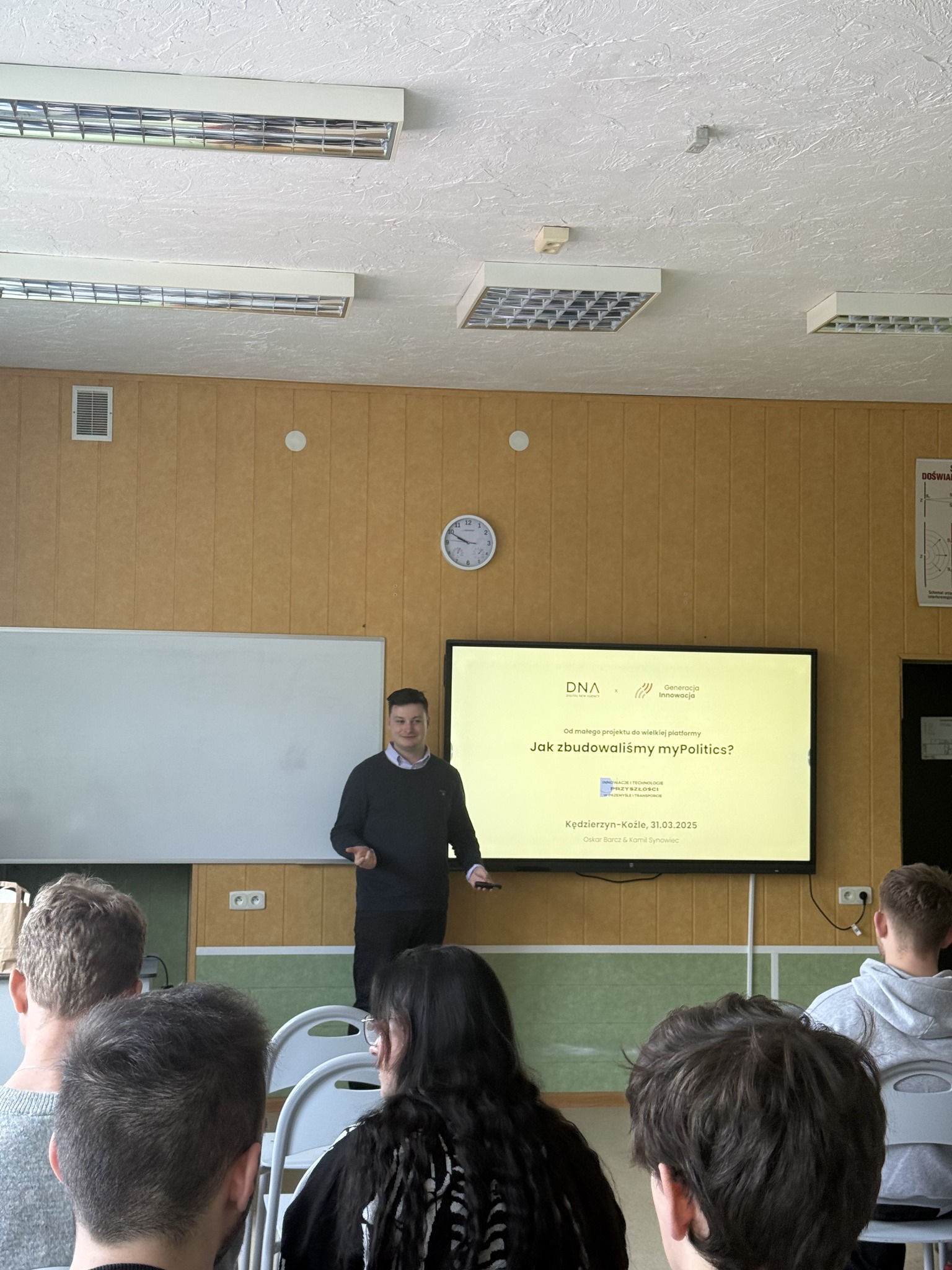 Konferencja Innowacje i Technologie Przyszłości - prezentacja "Jak zbudowaliśmy myPolitics" photo 2