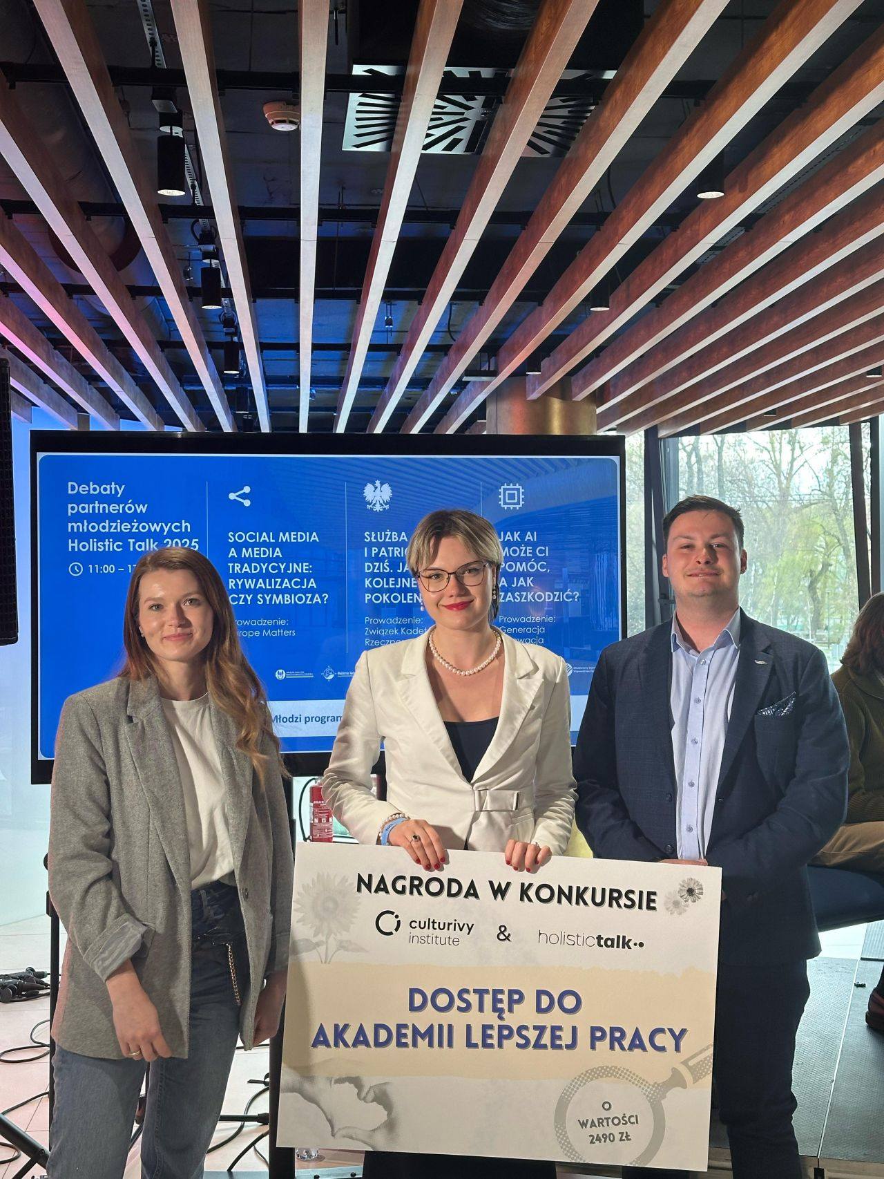 Holistic Talk 2025 photo 2